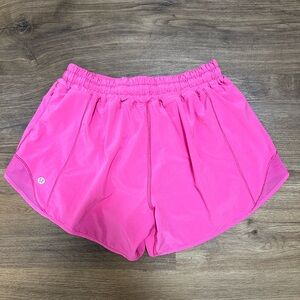 Lululemon hotty hot short 2.5"